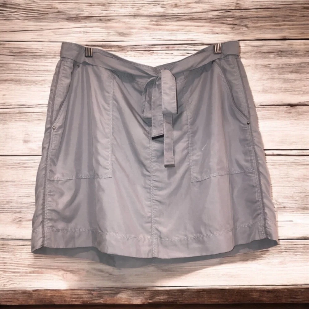 WHBM Mini Skirt size 12 - Picture 3 of 6